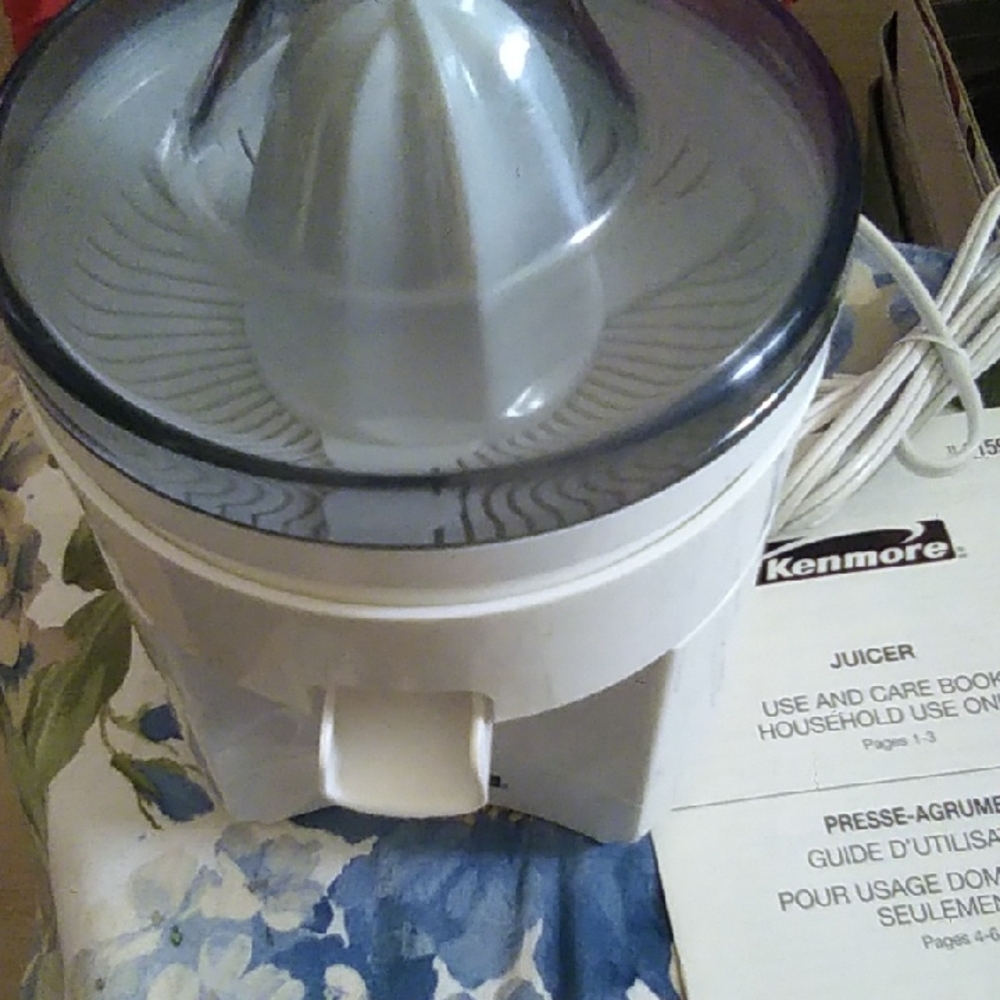 White Electric Citrus Juicer